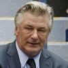 Alec Baldwin llega a un tribunal de Santa Fe para una audiencia previa por el caso «Rust»