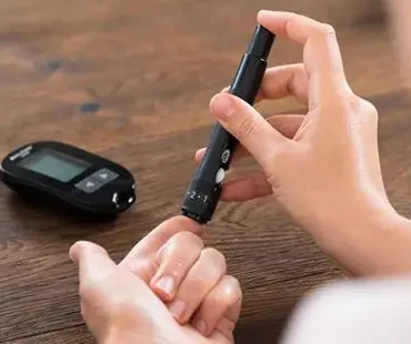 Desarrollan método no invasivo para medir la glucosa en pacientes diabéticos